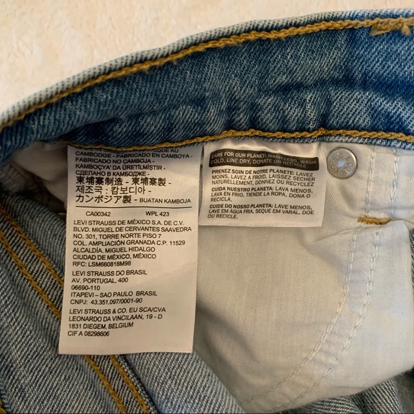 Levi’s Wedgie Straight Jean denim aritzia - Picture 11 of 16